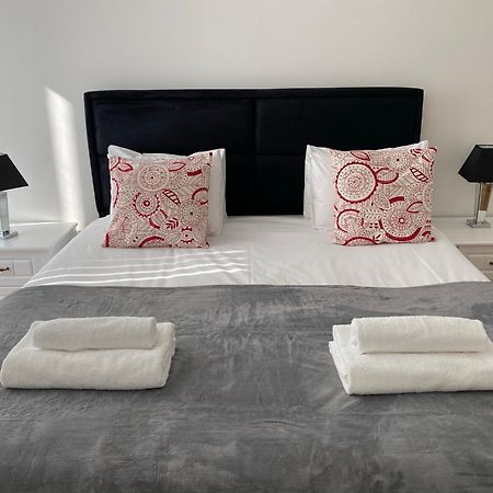 Berks Luxury Serviced Apartments , Free Parking, Free Gym And Free Wifi Bracknell Camera foto