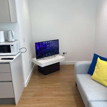 Berks Luxury Serviced Apartments , Free Parking, Free Gym And Free Wifi Bracknell Camera foto
