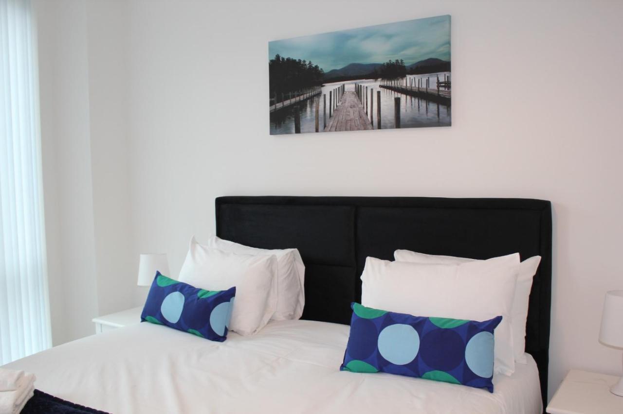 Berks Luxury Serviced Apartments , Free Parking, Free Gym And Free Wifi Bracknell Esterno foto