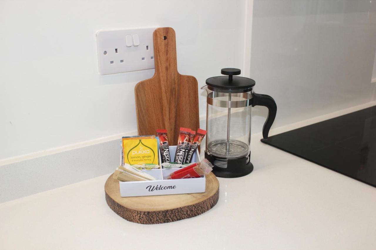 Berks Luxury Serviced Apartments , Free Parking, Free Gym And Free Wifi Bracknell Esterno foto