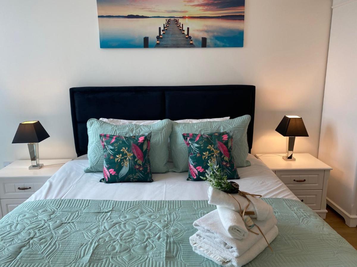 Berks Luxury Serviced Apartments , Free Parking, Free Gym And Free Wifi Bracknell Esterno foto